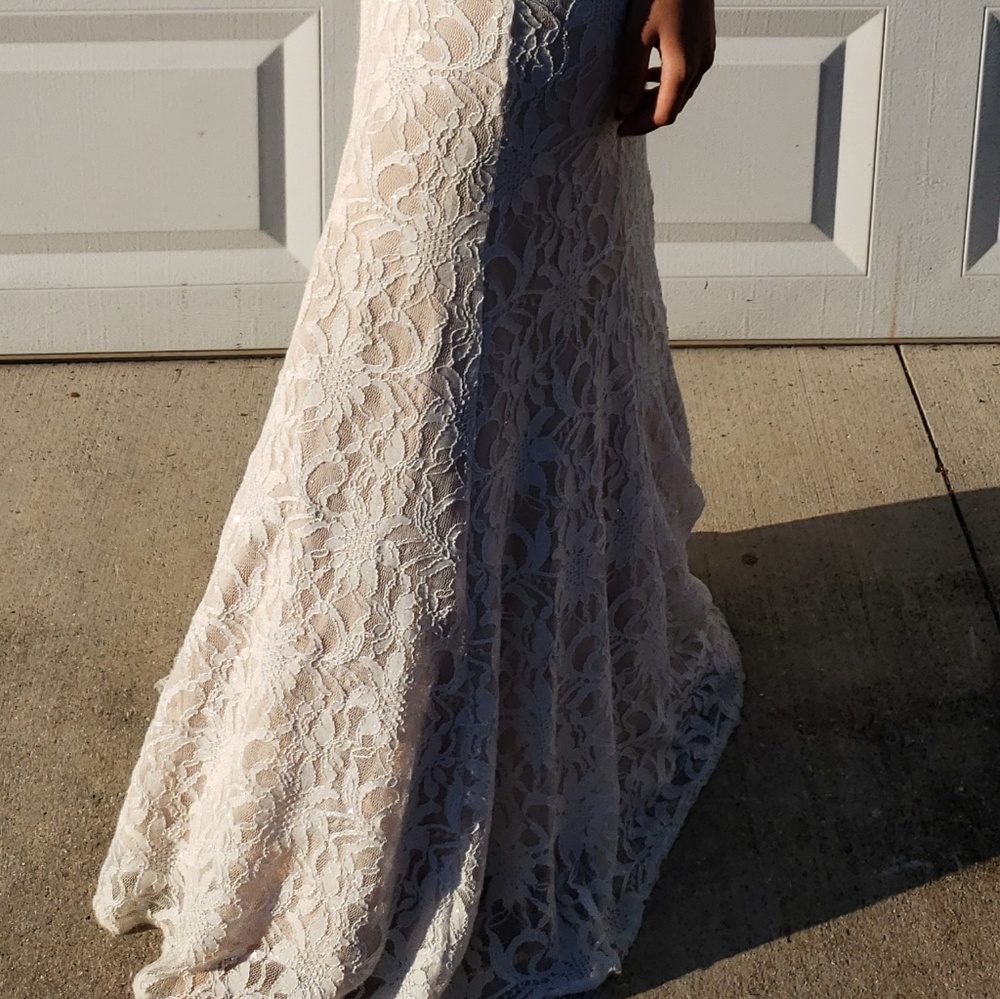 Wedding dress